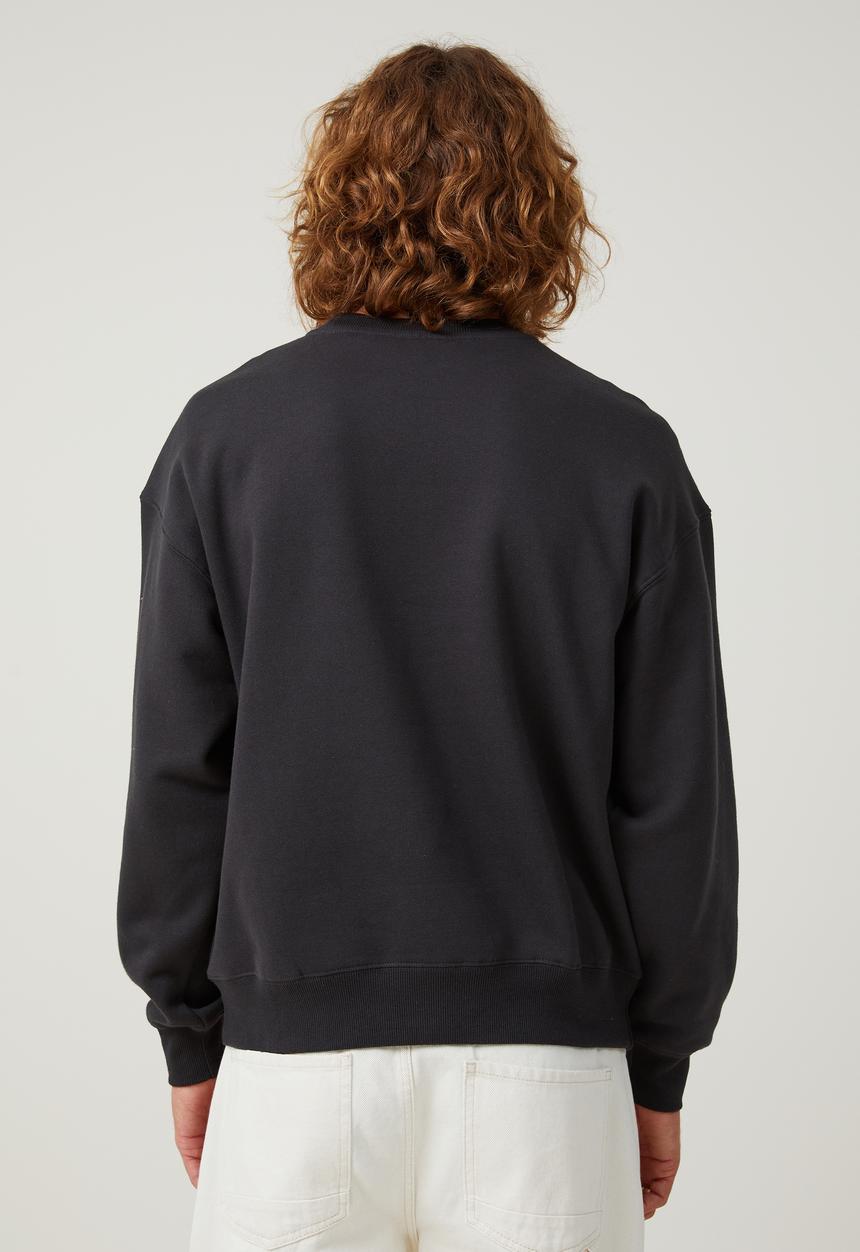 Cotton On - Mack trucks oversized sweater - lcn mac washed black/bulldog logo