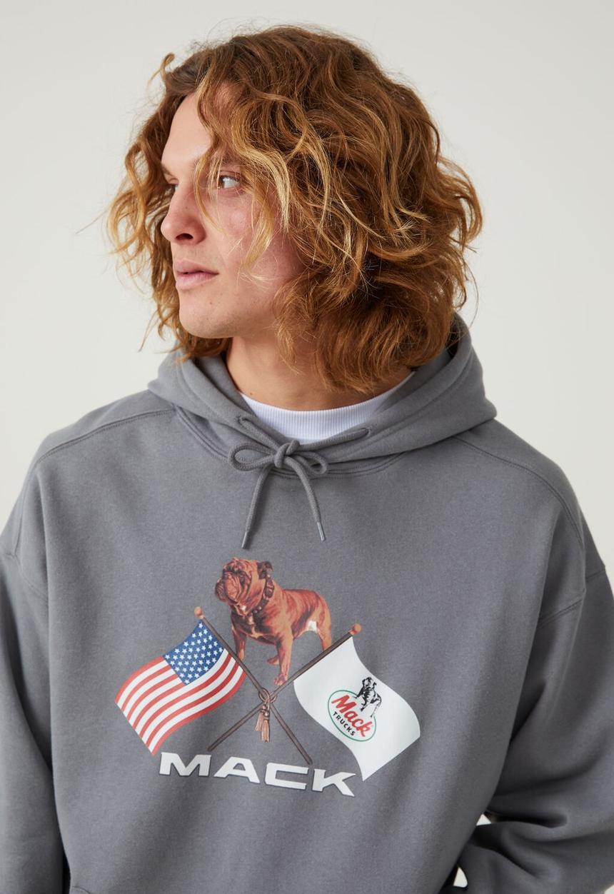 Cotton On - Mack trucks oversized hoodie - lcn mac slate stone / crossed flags