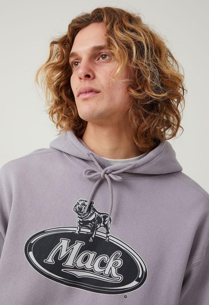 Cotton On - Mack trucks oversized hoodie - lcn mac washed brick / monochrome logo
