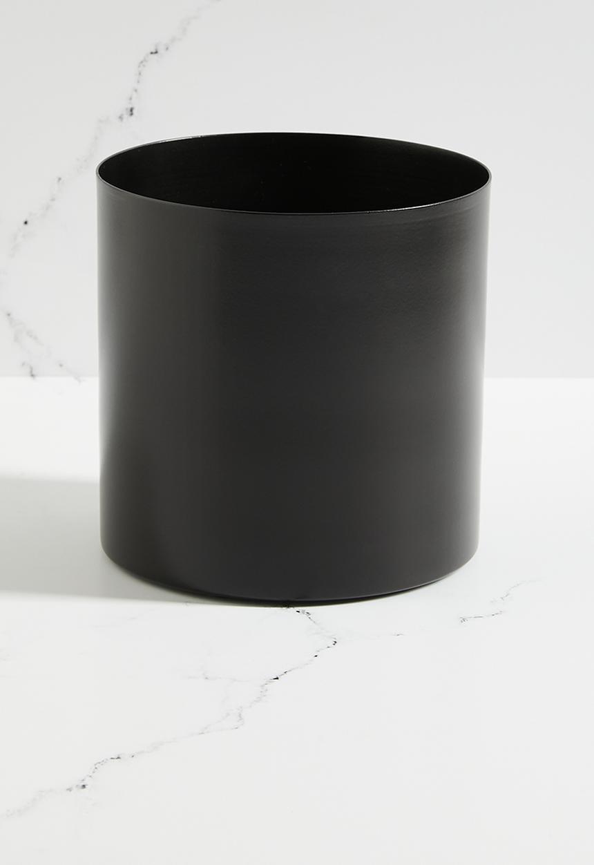 Sixth Floor - Amelia planter - black