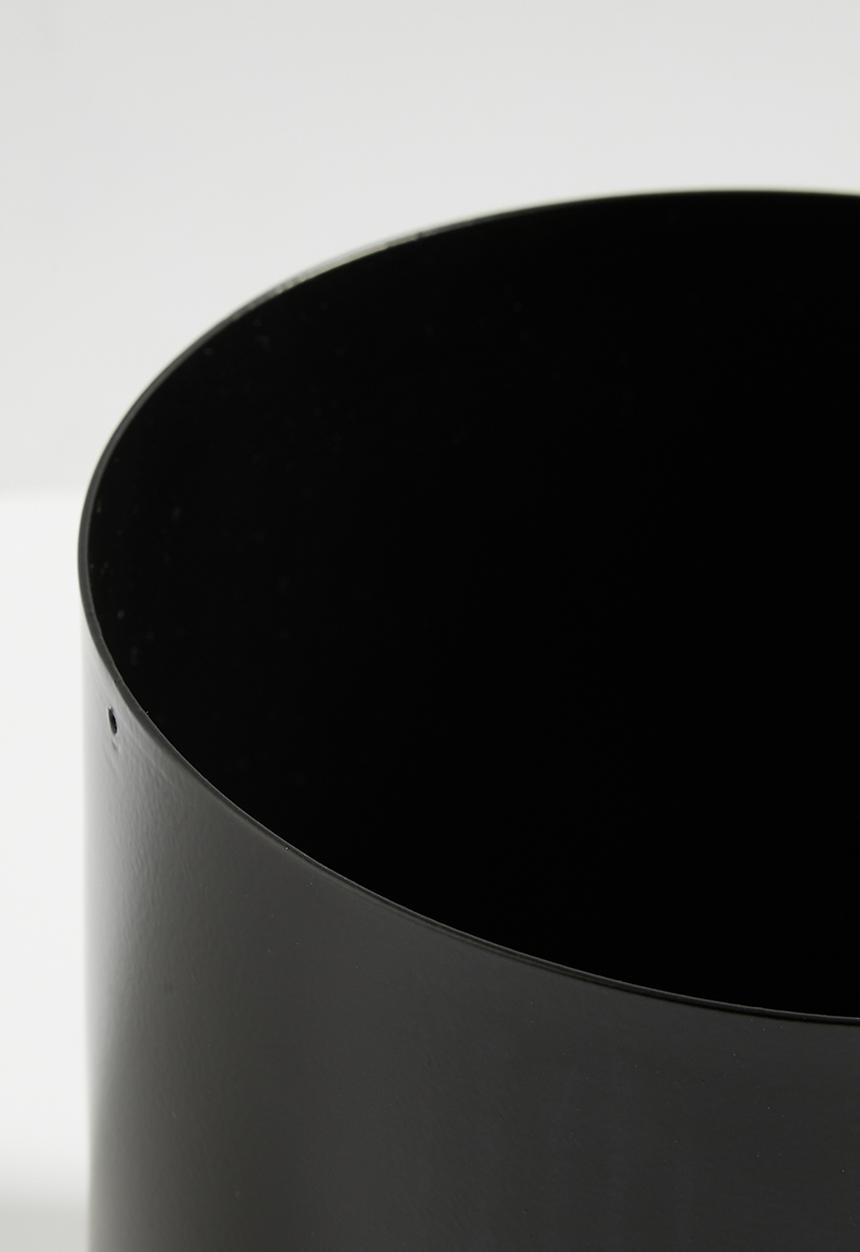 Sixth Floor - Amelia planter - black