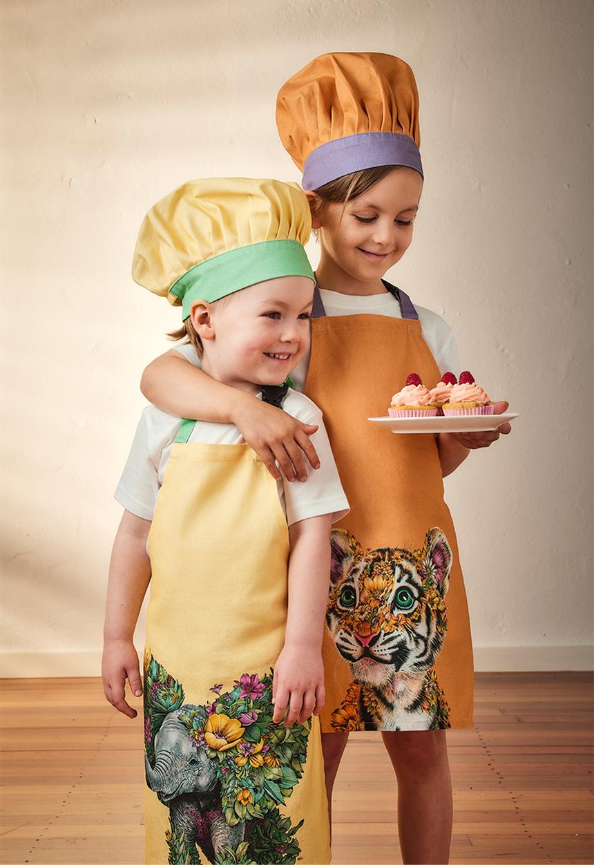 Maxwell & Williams - Wild Planet Apron and Hat Set - Tiger
