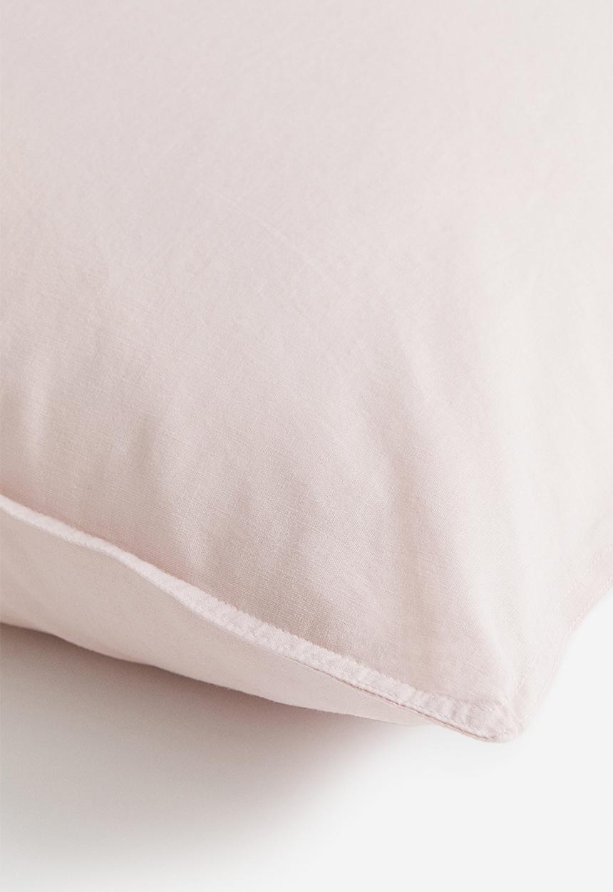 H&M - Washed linen-blend pillowcase - pink