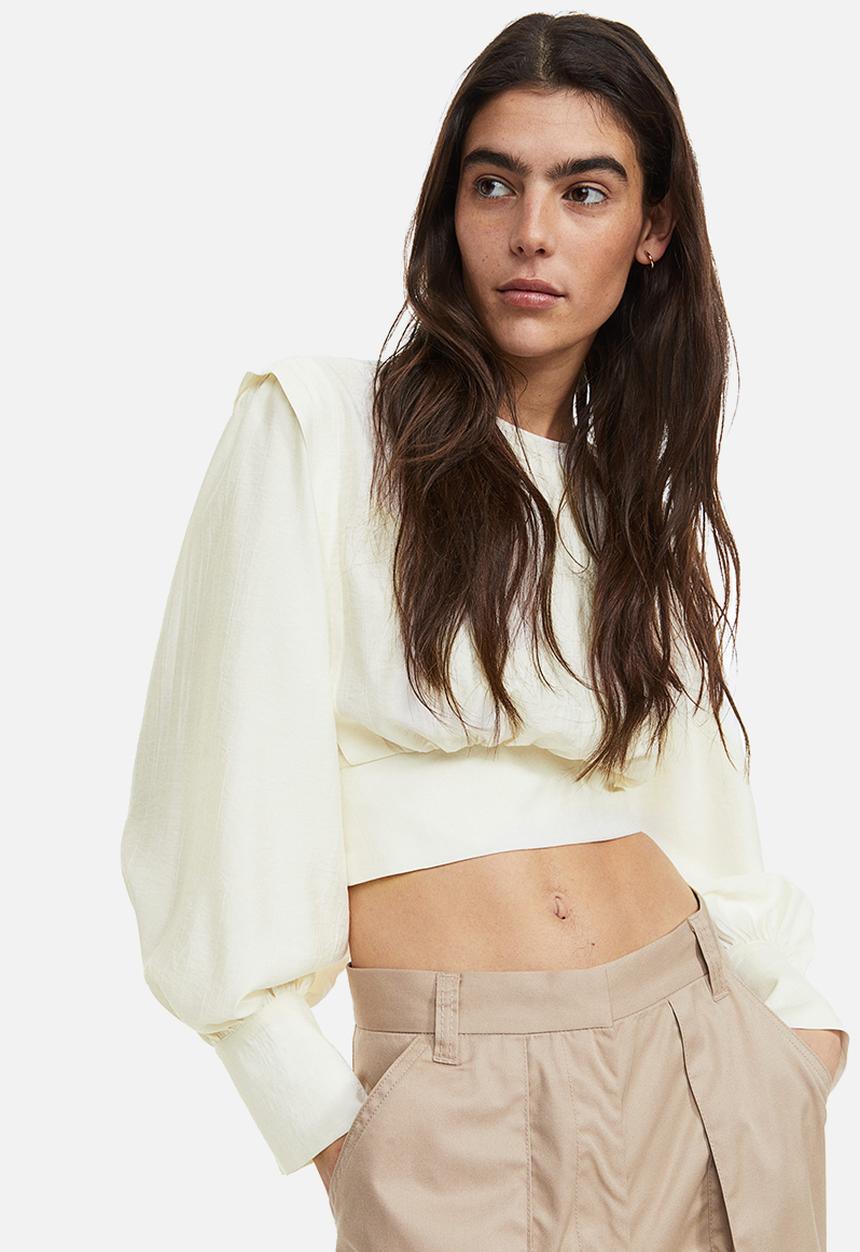 H&M - Defined-shoulder crêpe blouse - cream