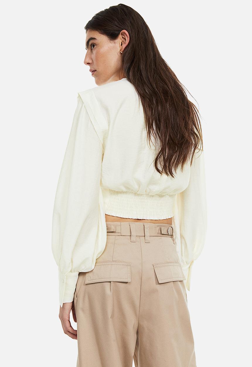 H&M - Defined-shoulder crêpe blouse - cream