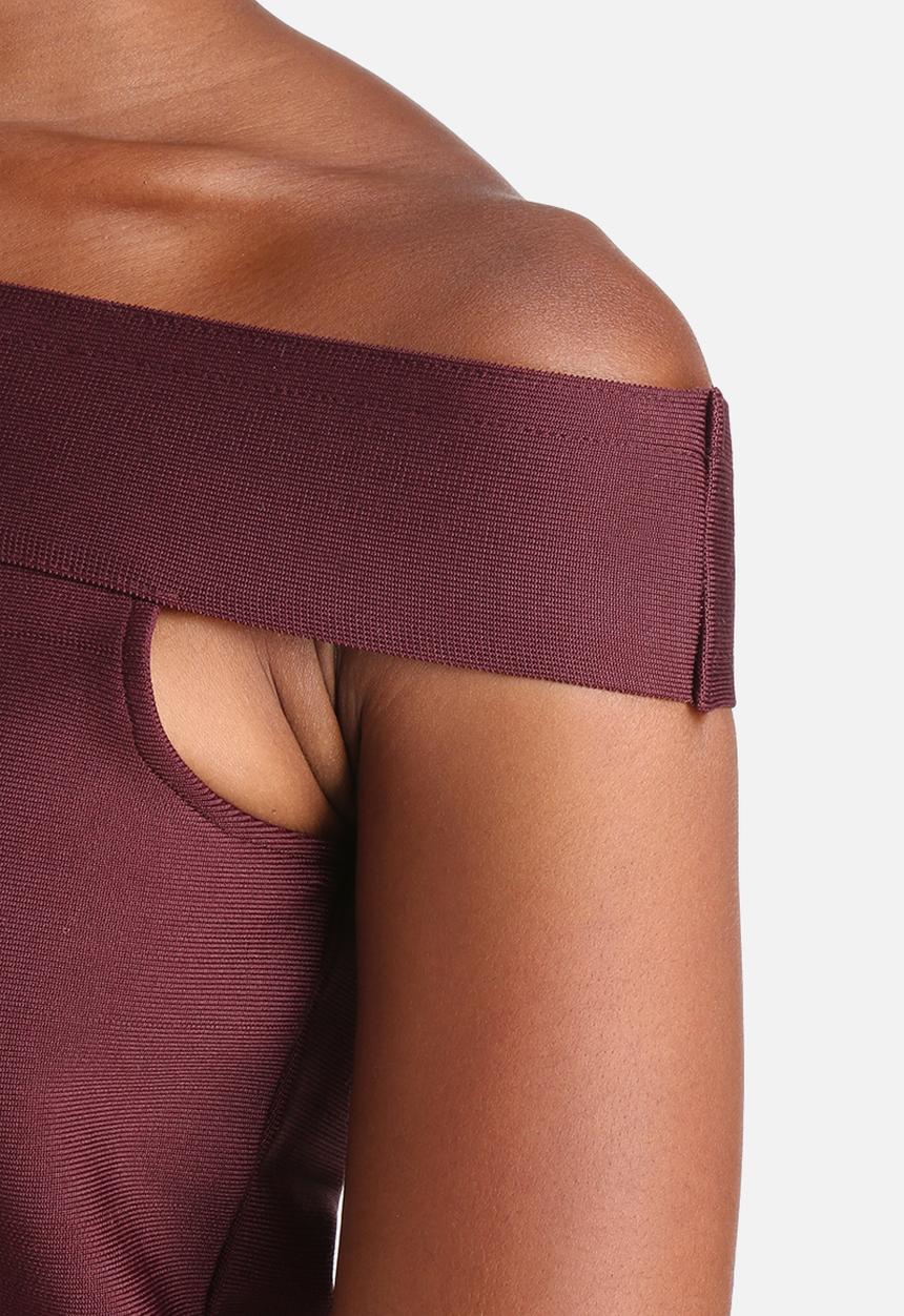 Vero Moda - Sandy Fancy Off-Shoulder Top