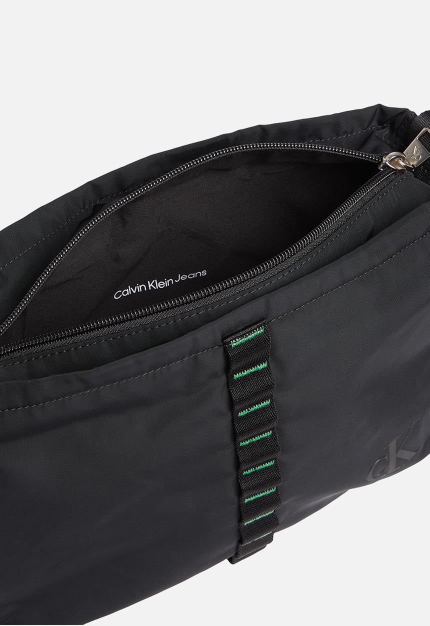 Calvin Klein - Cinched crossbody24 - black