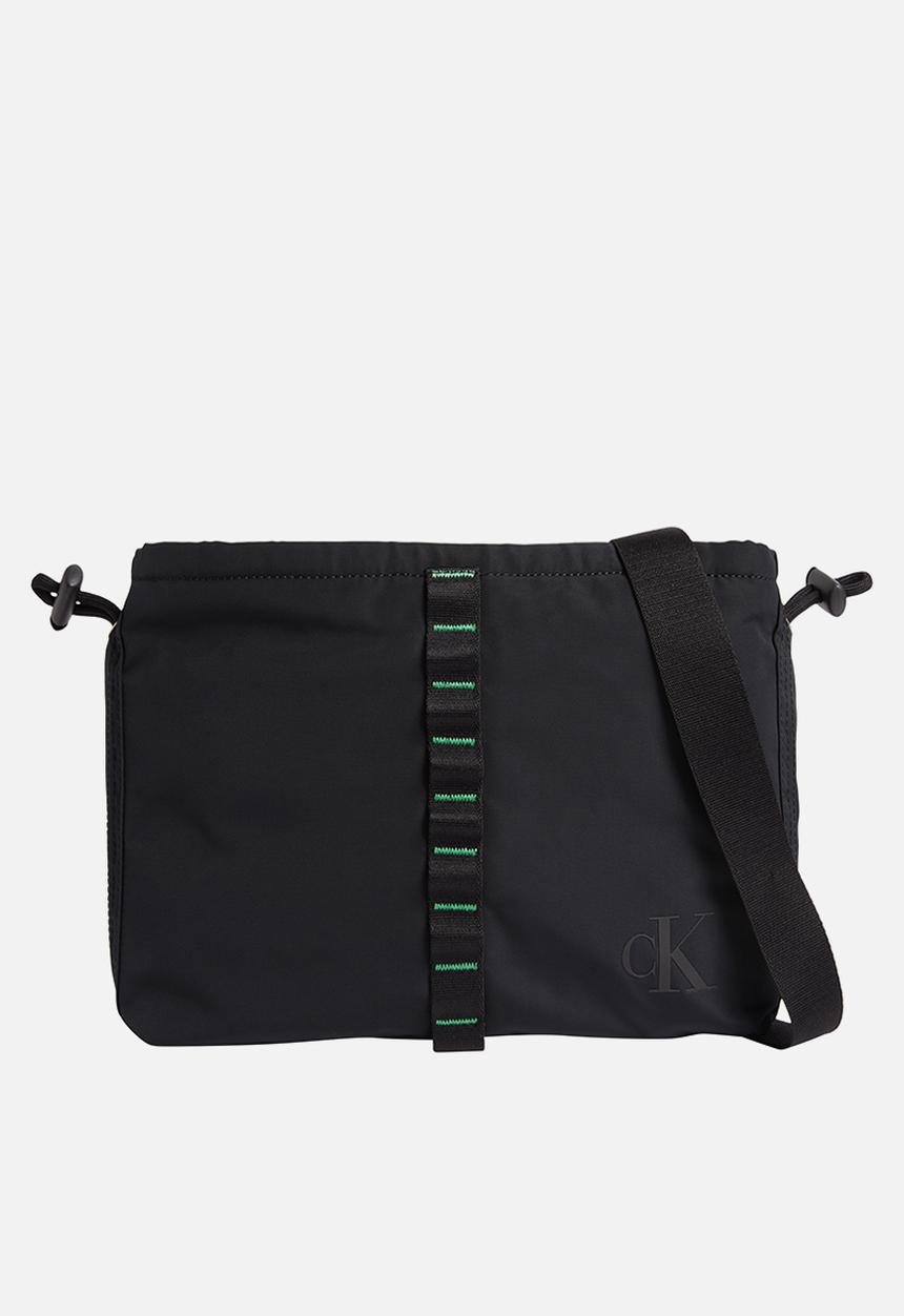 Calvin Klein - Cinched crossbody24 - black