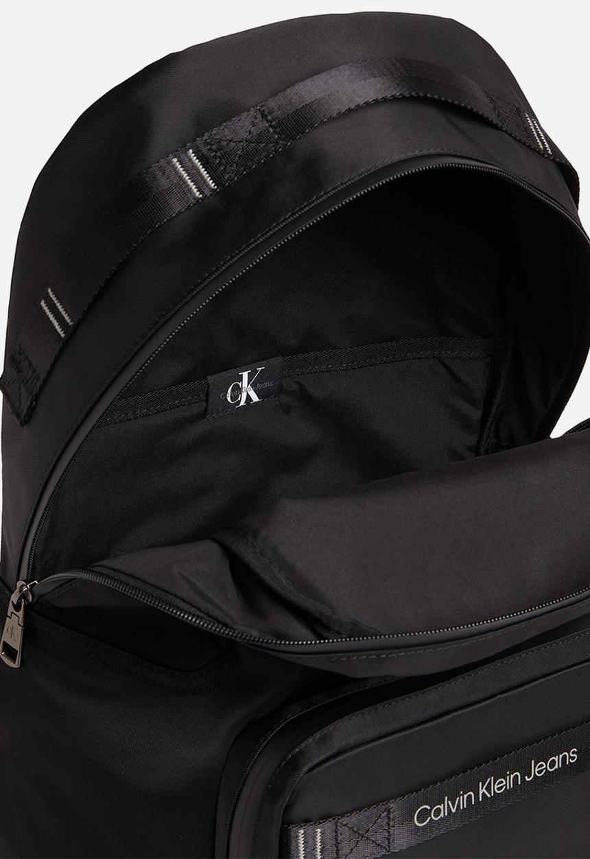 Calvin Klein - Ultralight campus bp43 nylon - black