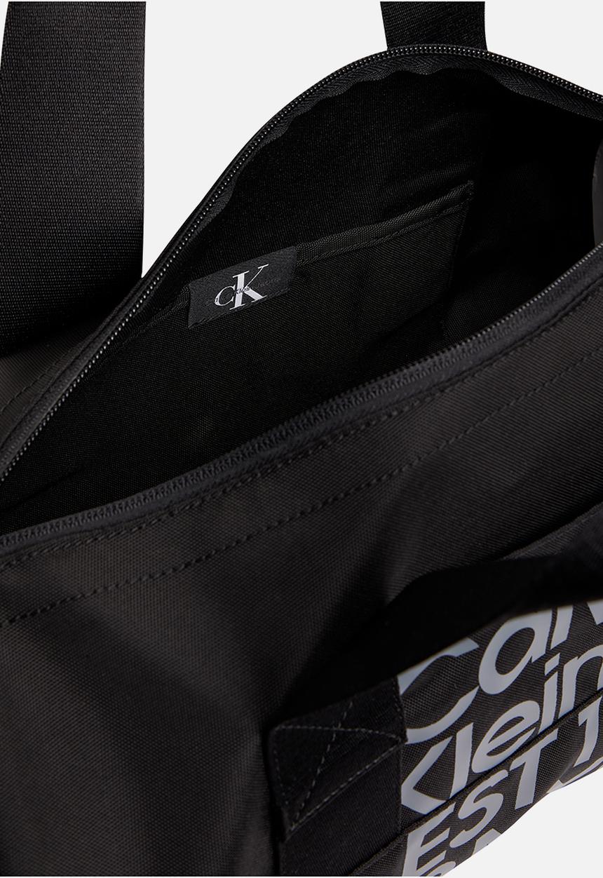 Calvin Klein - Sport essentials duffle38 gr - black & overcast grey print