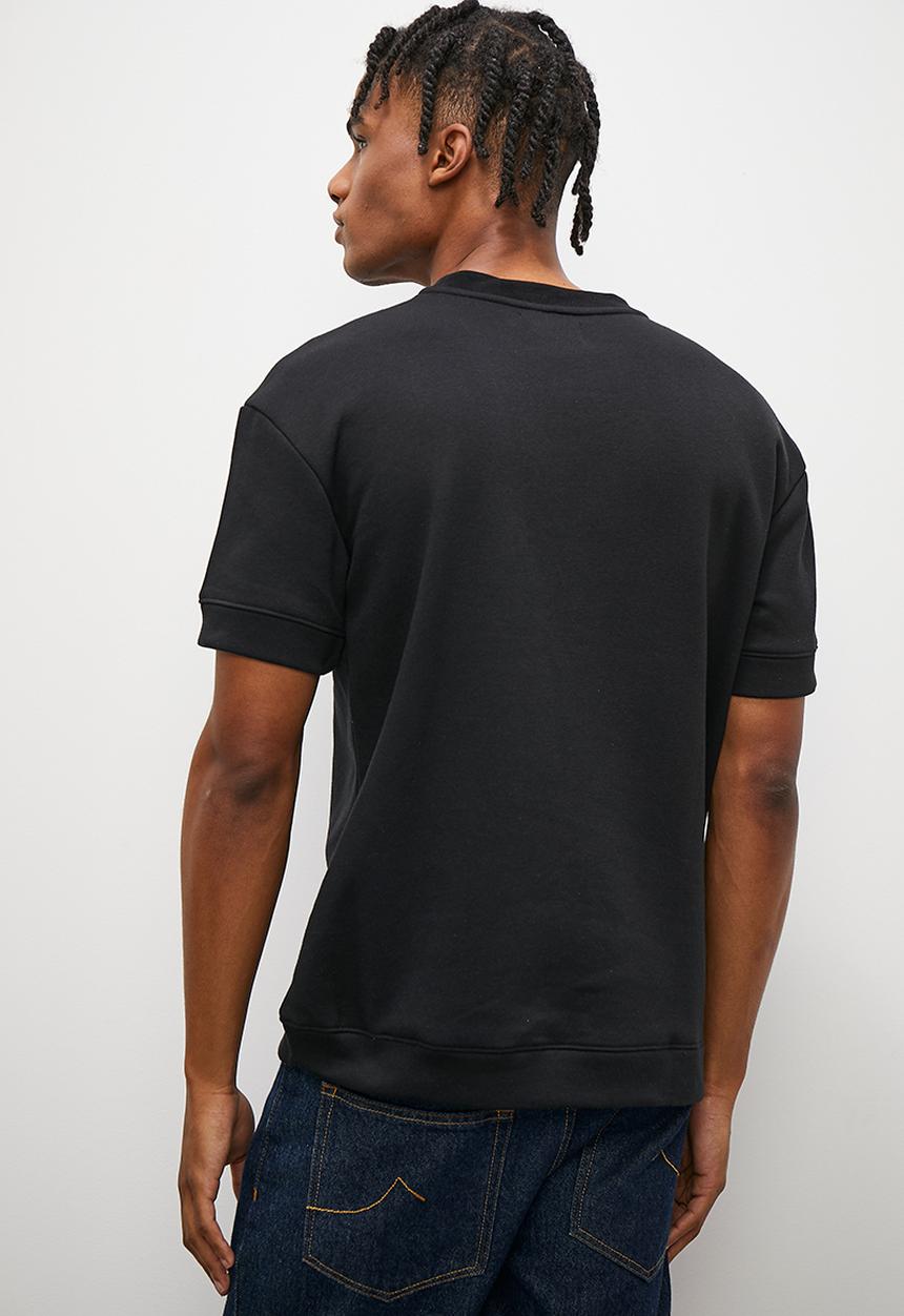 STYLE REPUBLIC - Boxy cuff hem crew neck tee - black