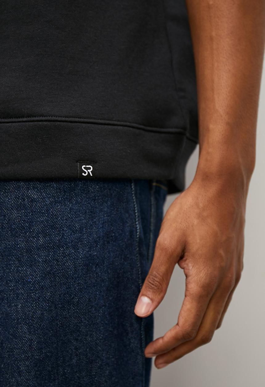 STYLE REPUBLIC - Boxy cuff hem crew neck tee - black