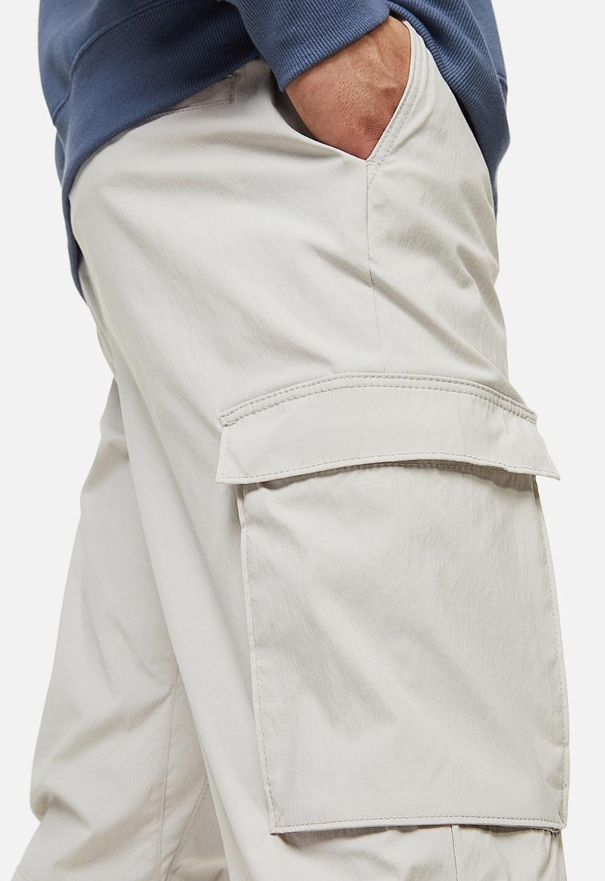 H&M - Nylon cargo joggers - light grey