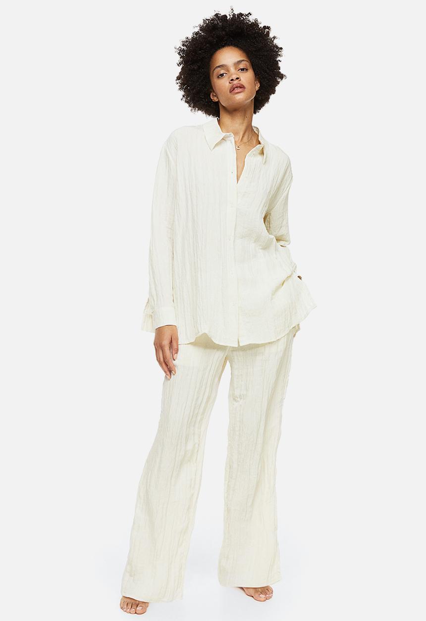 H&M - Crinkled shirt - cream 