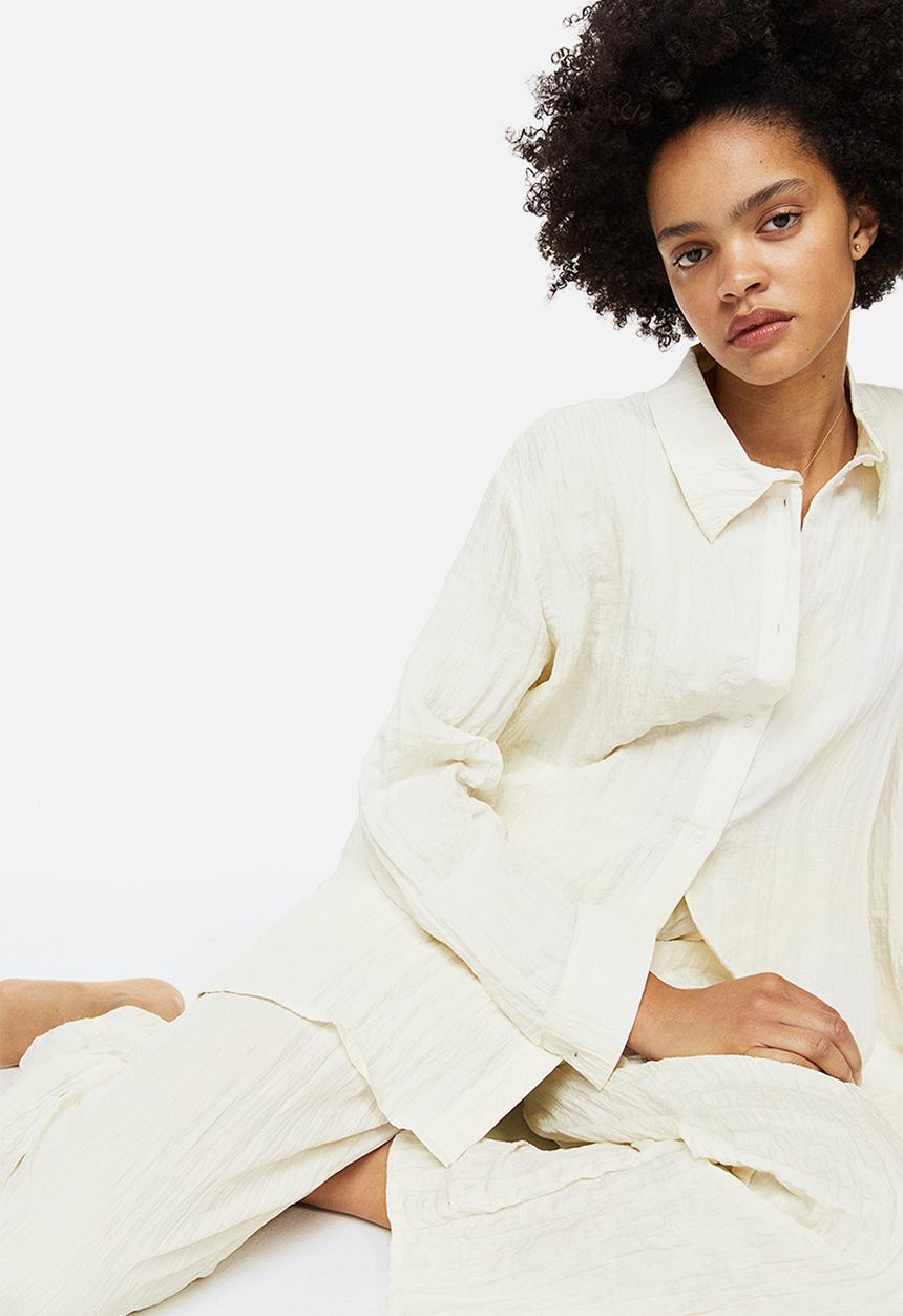H&M - Crinkled shirt - cream 
