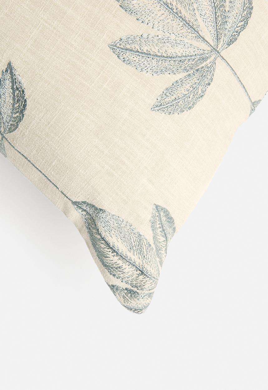 Hertex Haus - Mariana scatter with feather inner - lakeside