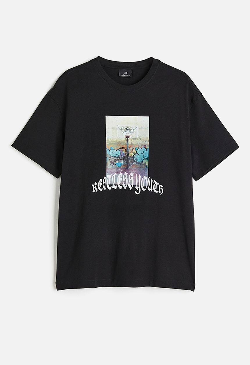 H&M - Relaxed fit printed T-shirt - black/restless youth