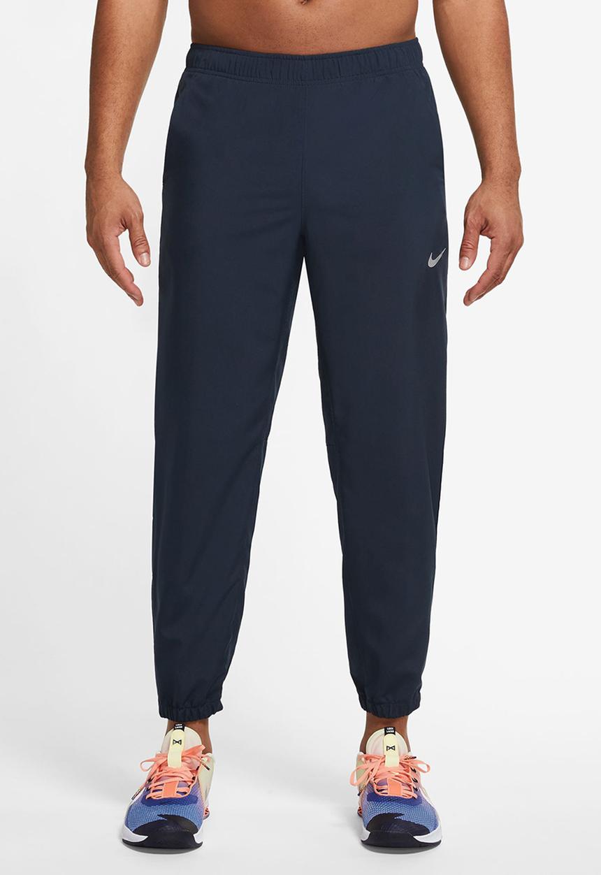 Nike - Dri-FIT Form tapered versatile pants - blue 