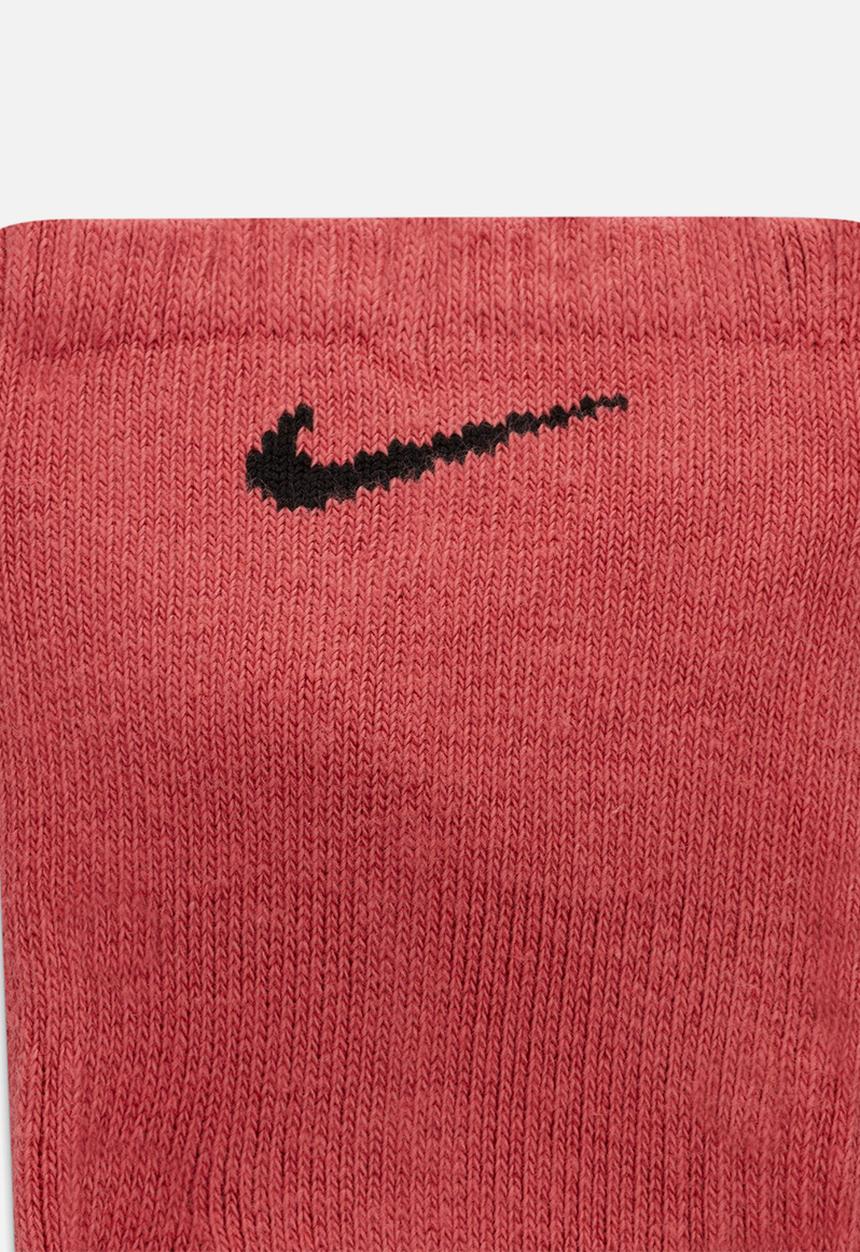 Nike - Everyday Plus cushion training no-show socks (3 pk) - multi