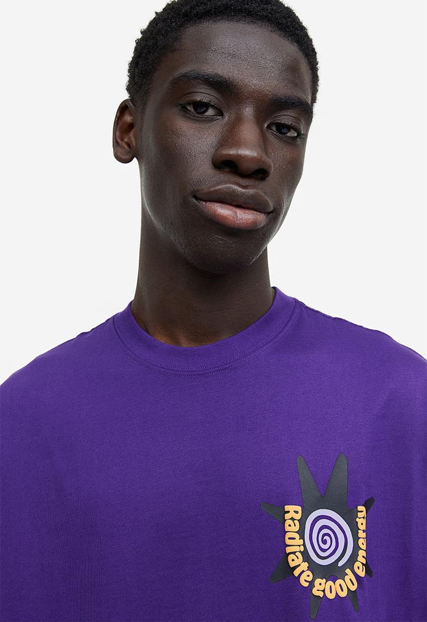 H&M - Relaxed fit printed T-shirt - purple/radiate good energy 