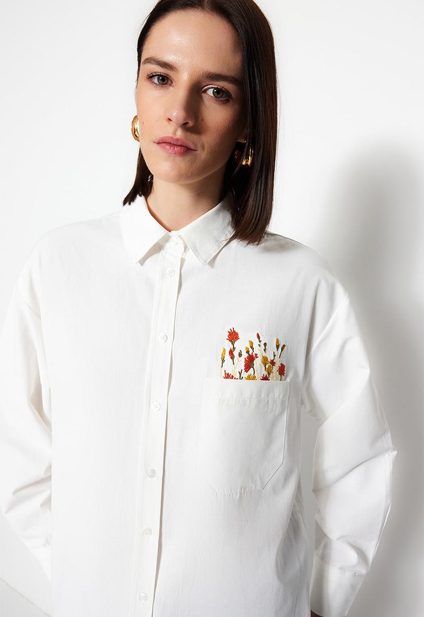 Trendyol - Modest embroidery regular shirt - ecru