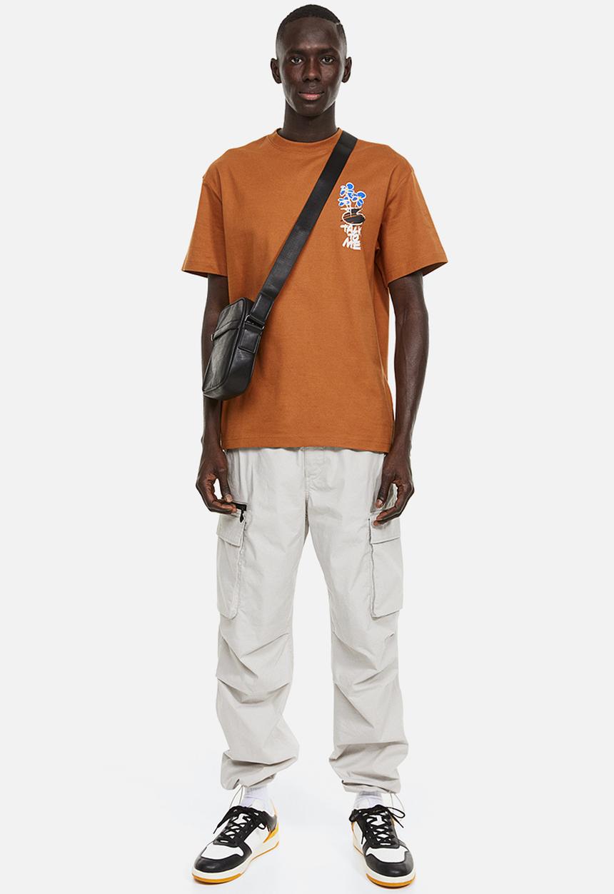 H&M - Relaxed fit printed T-shirt - light brown/talk to me