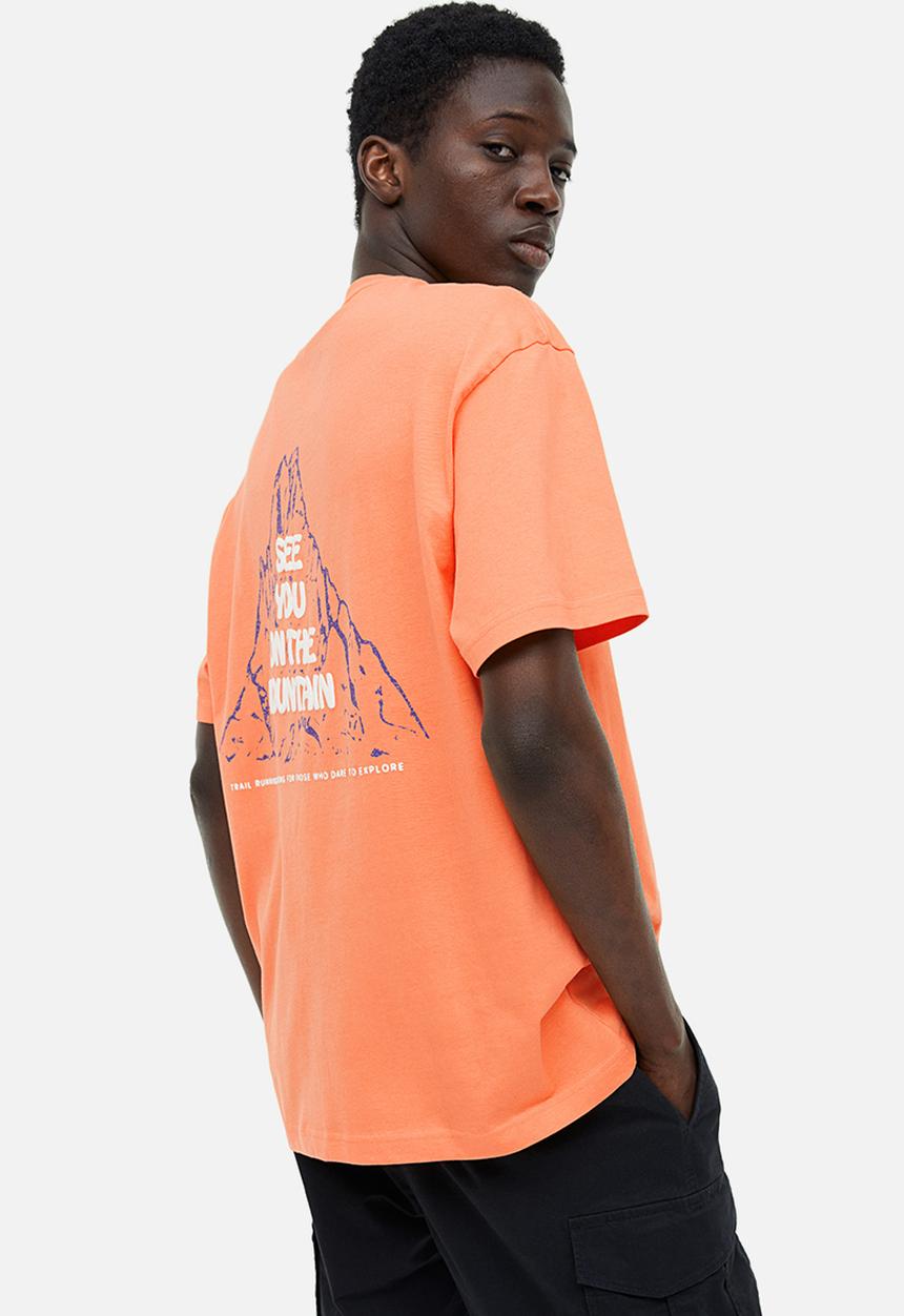 H&M - Relaxed fit printed T-shirt - orange/mountain