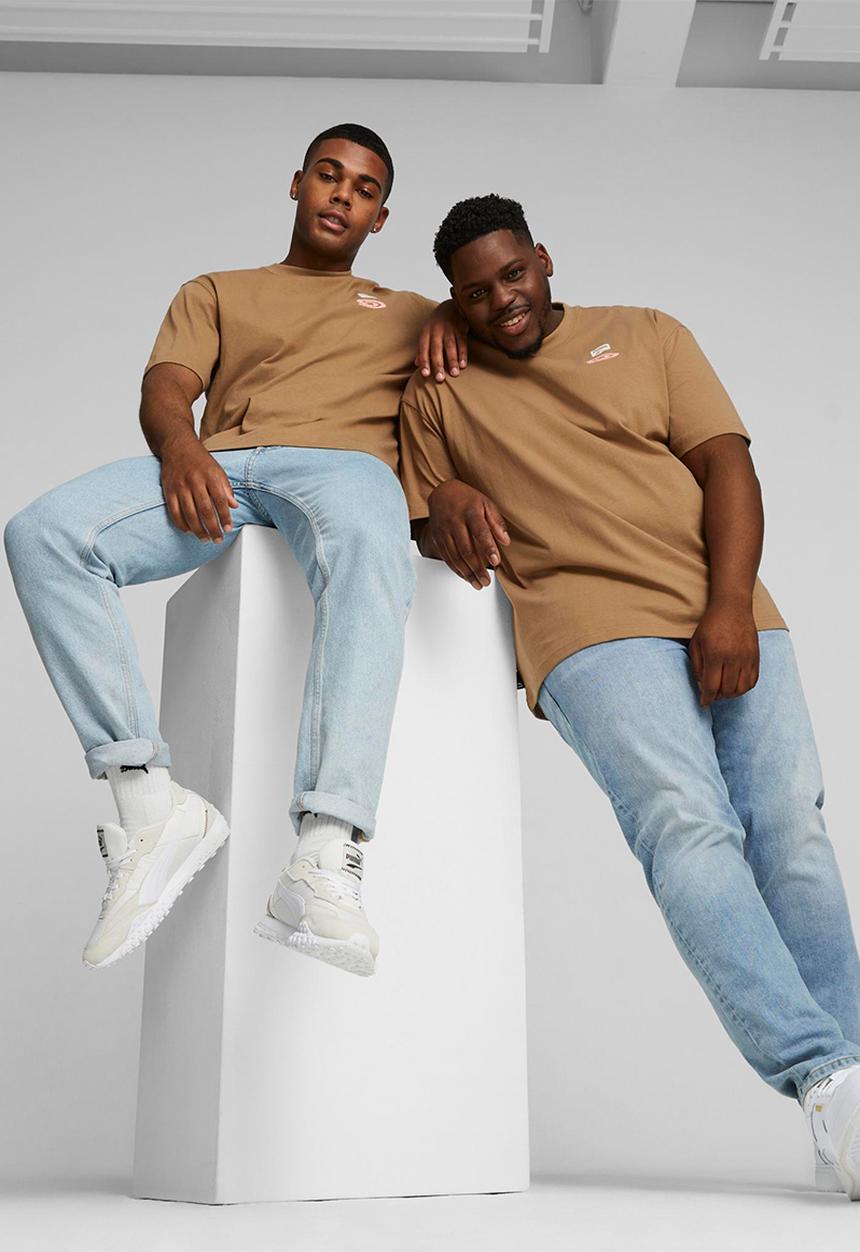 PUMA - Downtown graphic tee - brown 