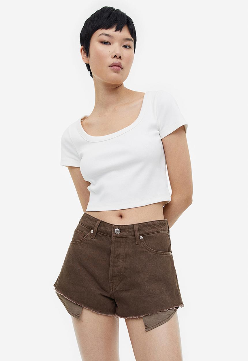 H&M - Curvy fit denim shorts - brown