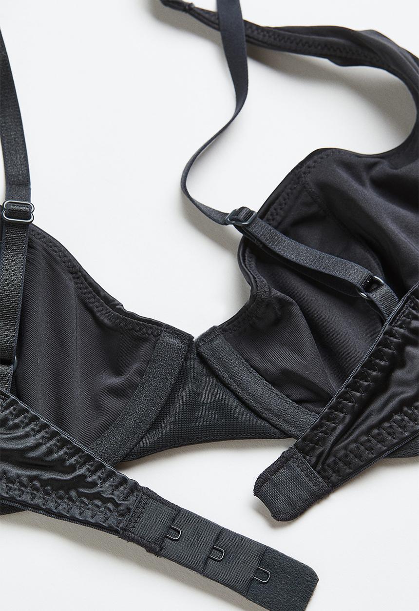 H&M - Non-padded underwired stretch satin bra - grey
