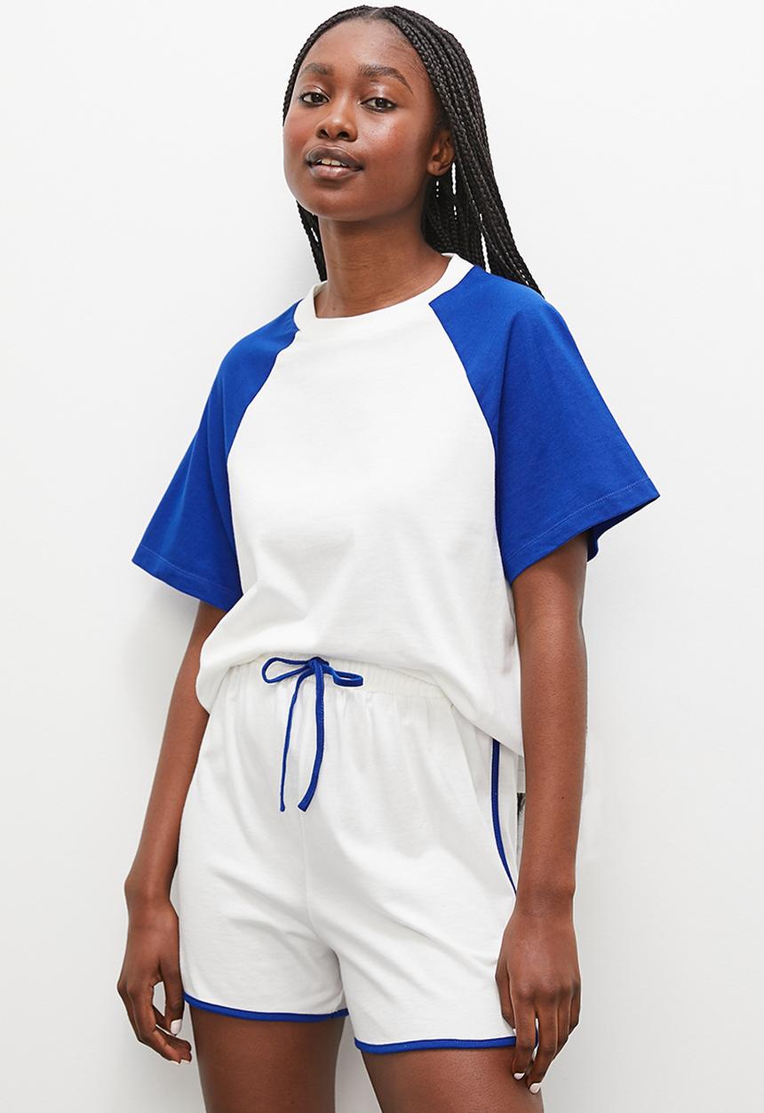 Blake - Jogger short & raglan tee - ecru & blue