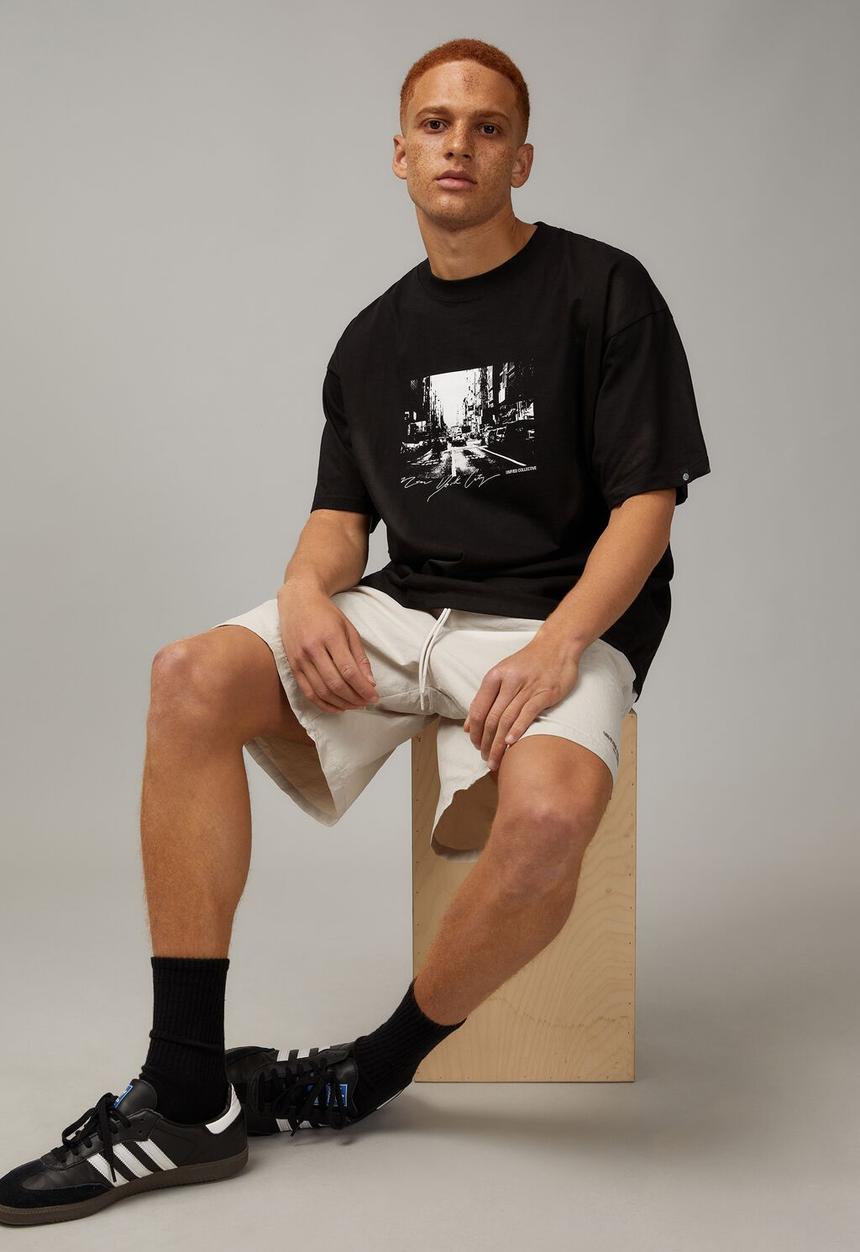 Factorie - Box fit unified t-shirt - black / nyc streets