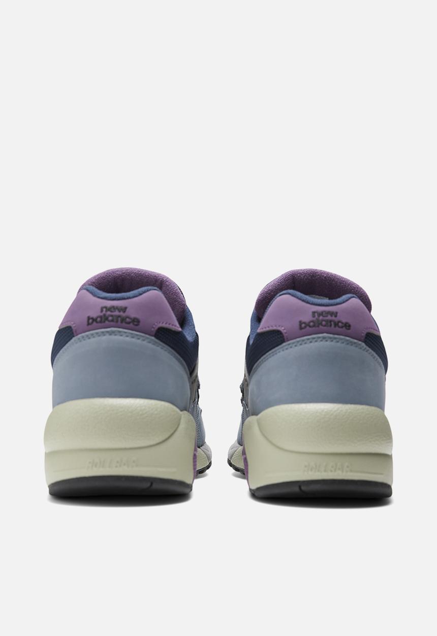 New Balance  - New Balance MT580