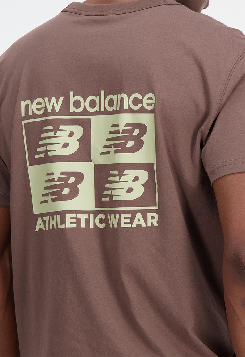 New Balance  - Nb essentials graphic tee - dark mushroom