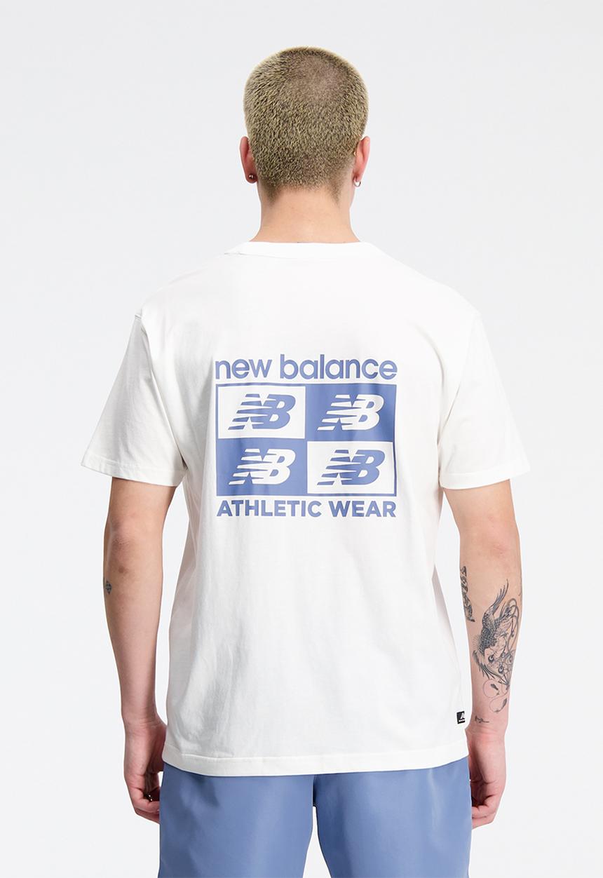 New Balance  - Nb essentials graphic tee - white