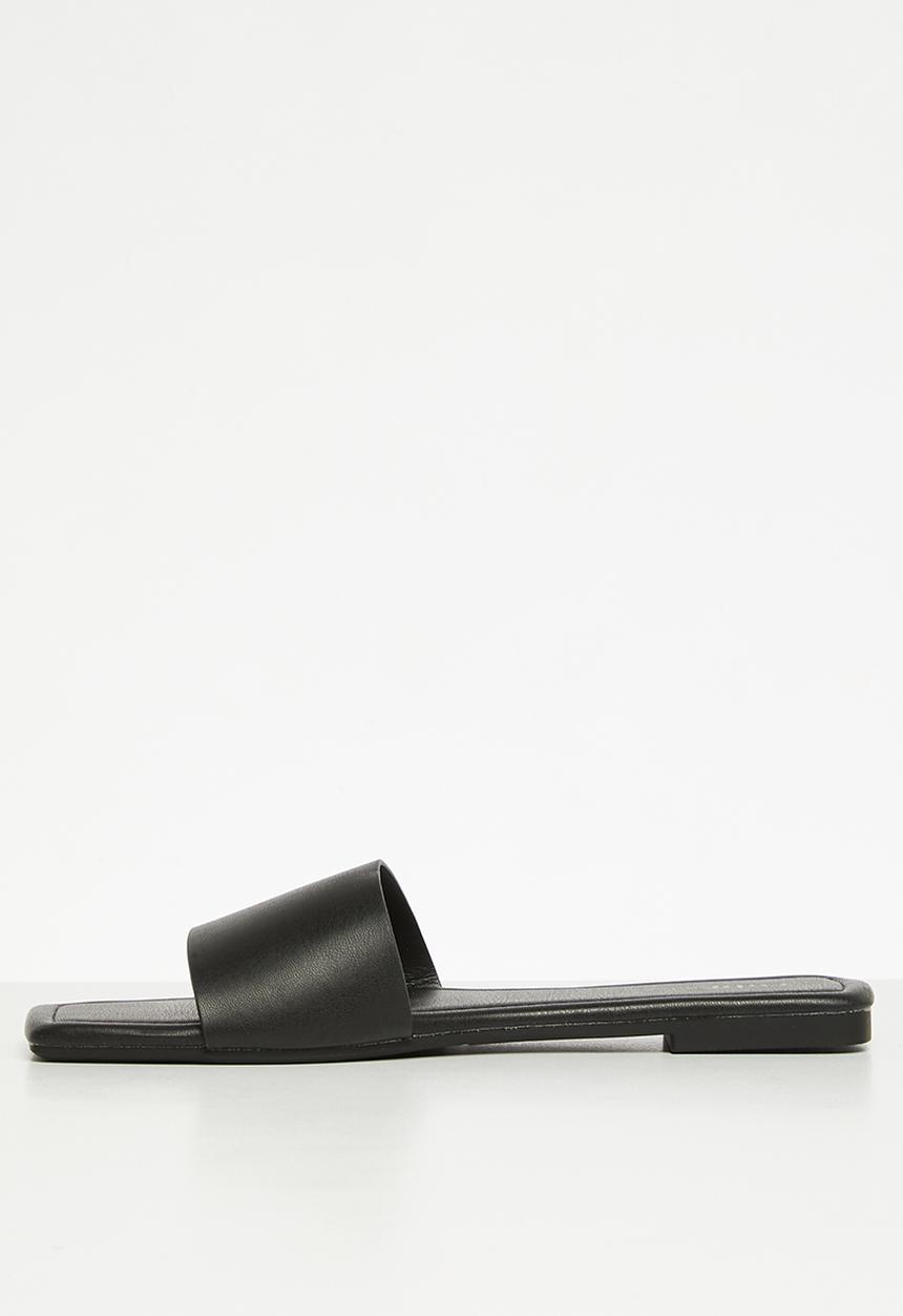 Cotton On - Sarah single vamp slide - black