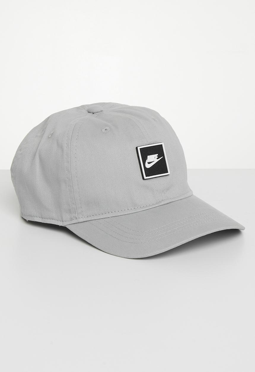 Nike - Nan futura patch curve brim ca - light smoke grey