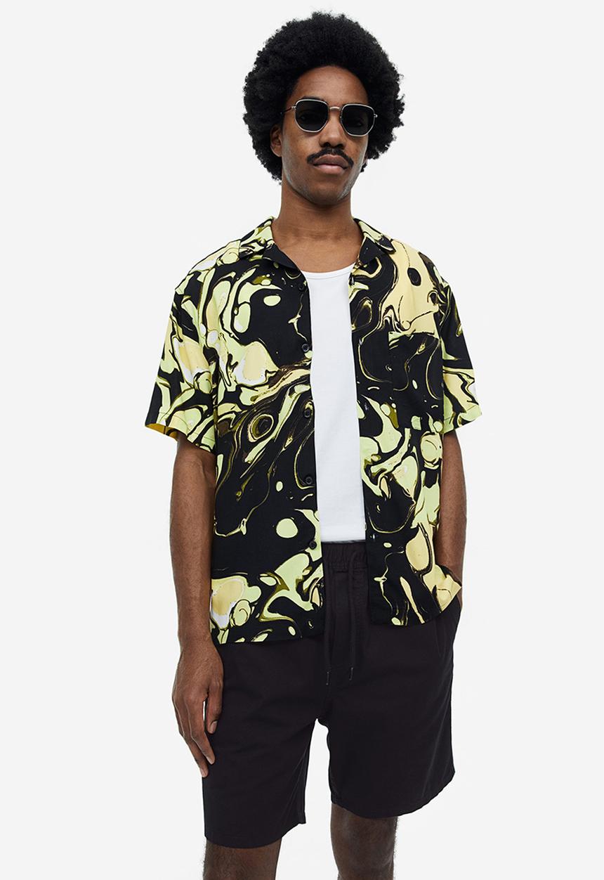 H&M - Regular fit cotton shorts - black