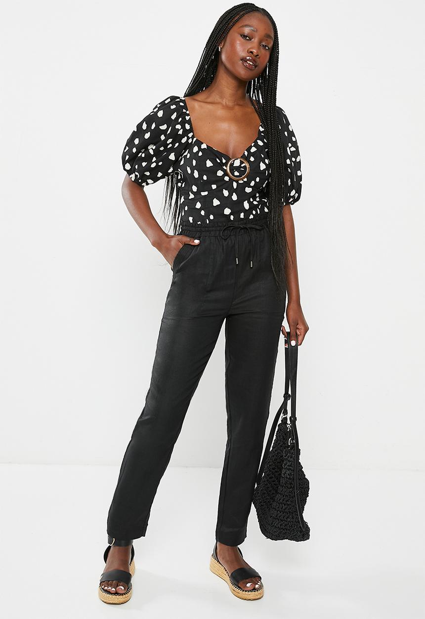 Me&B - The ultimate tapered leg linen pant - black