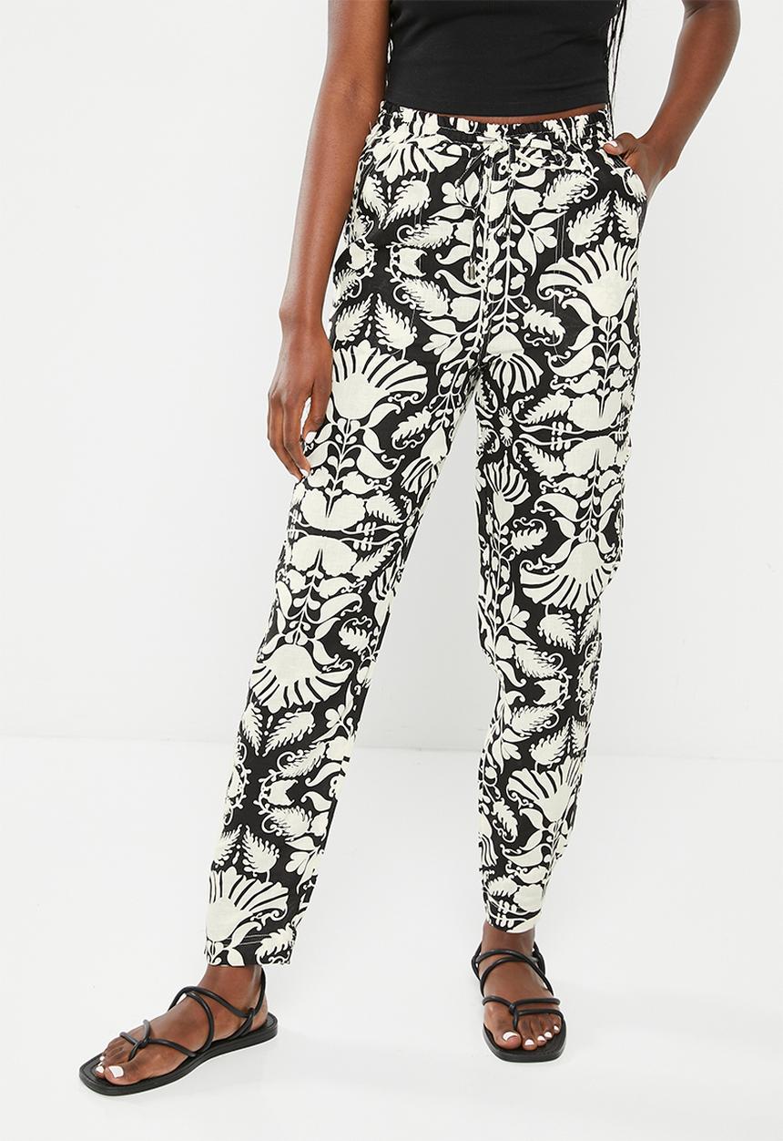 Me&B - The ultimate tapered leg linen pant - wallpaper print