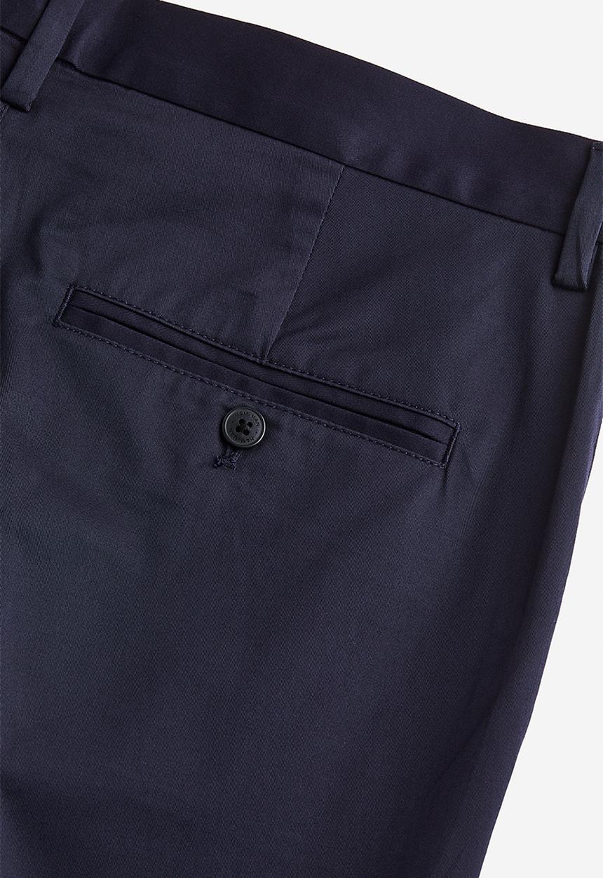 H&M - Regular fit chino shorts - blue