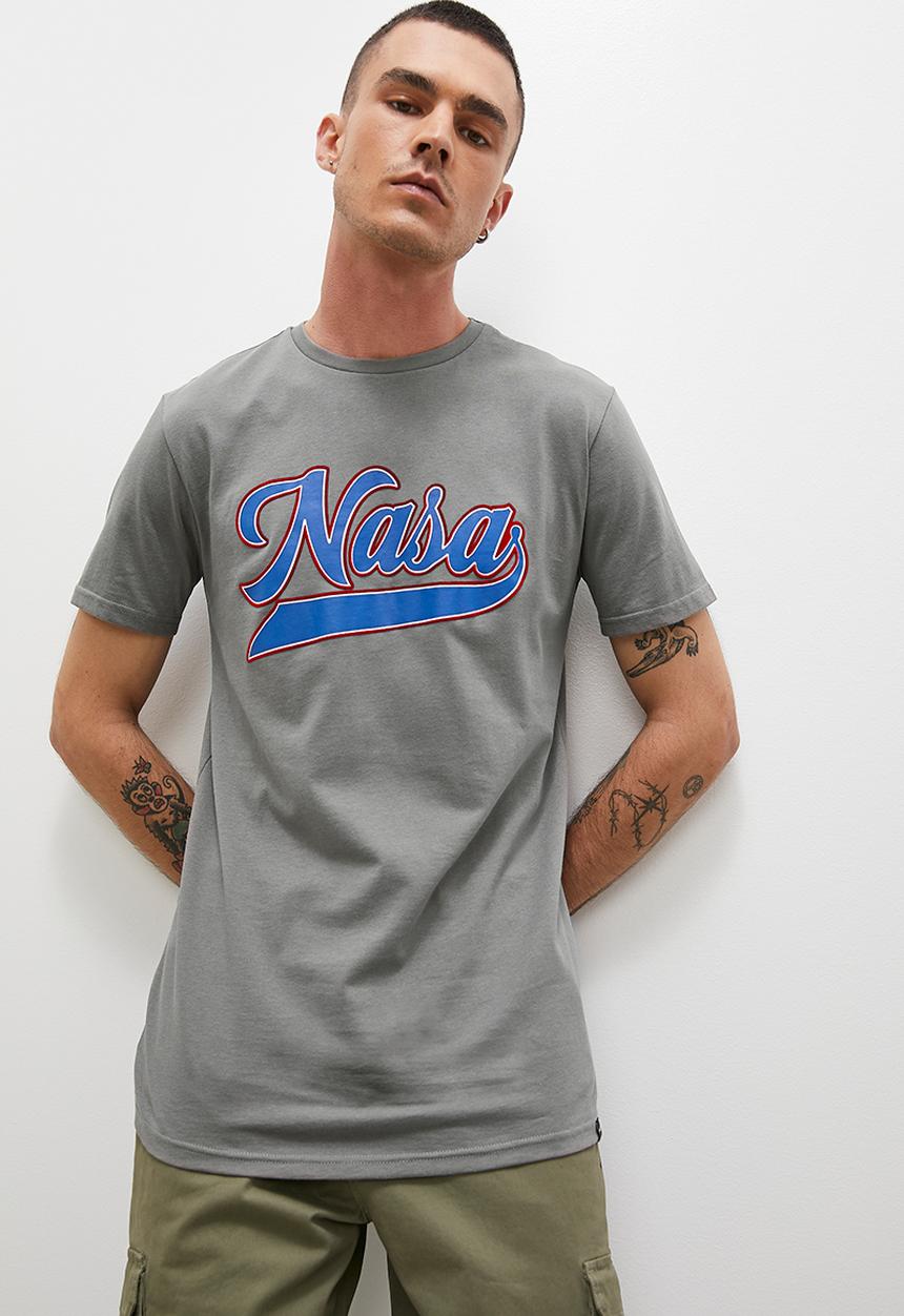 Superbalist - Nasa logo graphic crew neck tee - charcoal