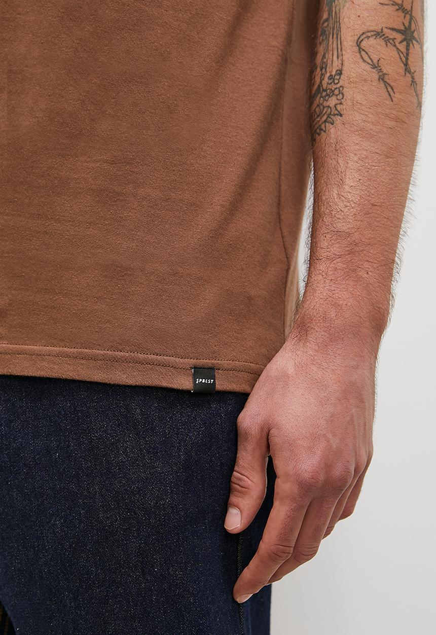 Superbalist - Dean BCI v-neck tee - brown