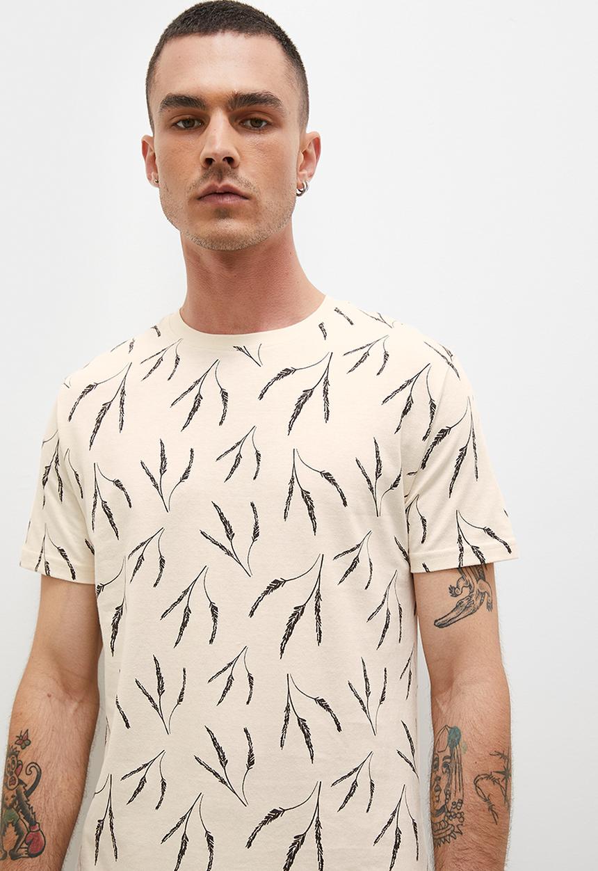 Superbalist - Feather print aop tee - ecru