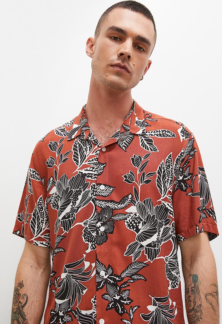 Superbalist - Ethnic floral print short sleeve viscose shirt - multi