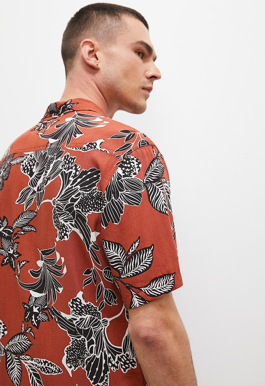 Superbalist - Ethnic floral print short sleeve viscose shirt - multi