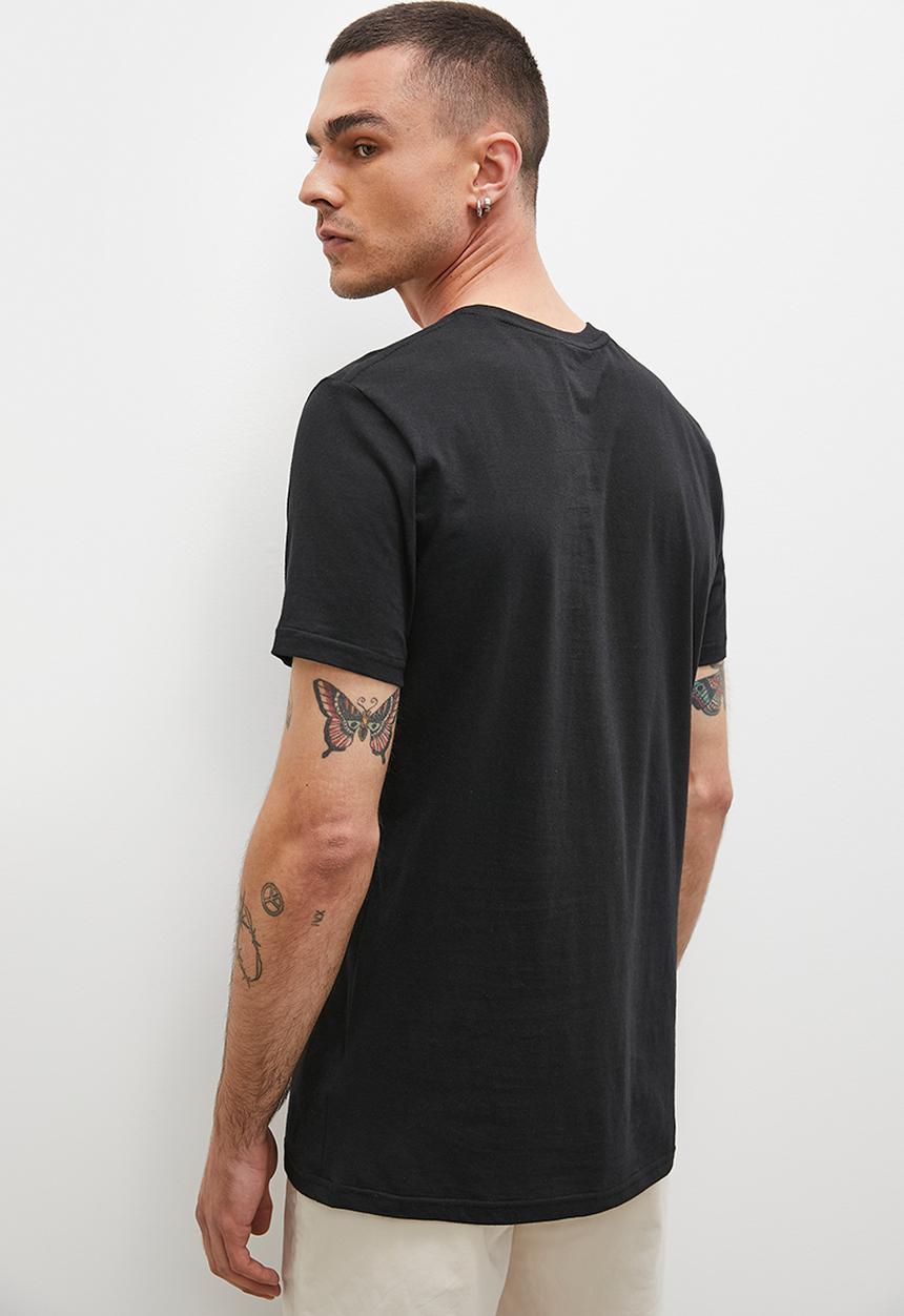 Superbalist - Heart circle graphic tee - black