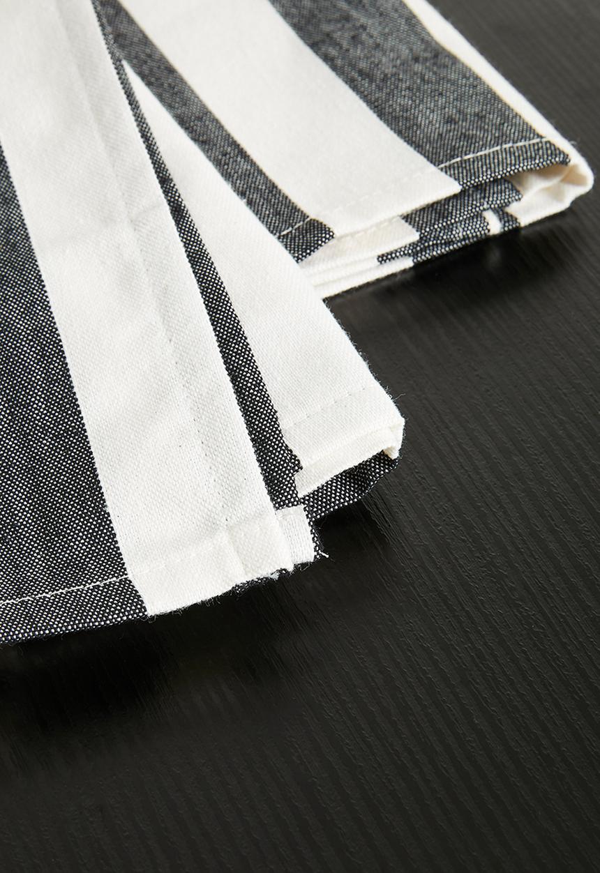 Hertex Haus - Straightaway napkins set of 2 - black sea