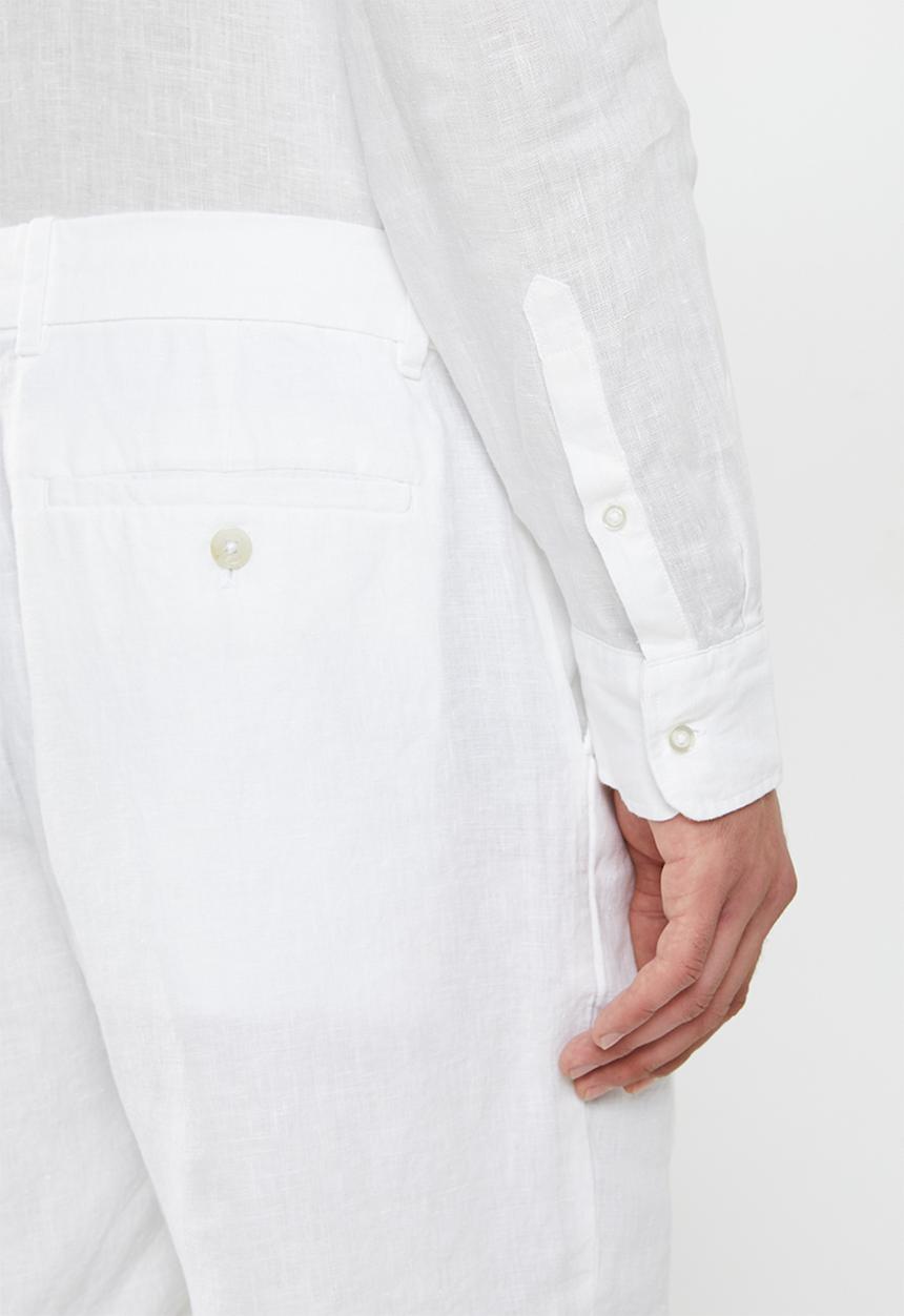 MANGO - Bermuda shorts carp - white