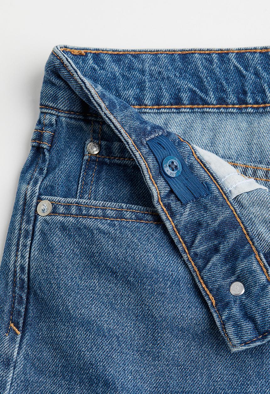 H&M - Loose fit denim shorts - denim blue 
